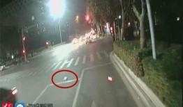 爆料青岛公交车视频最新,真相究竟如何？